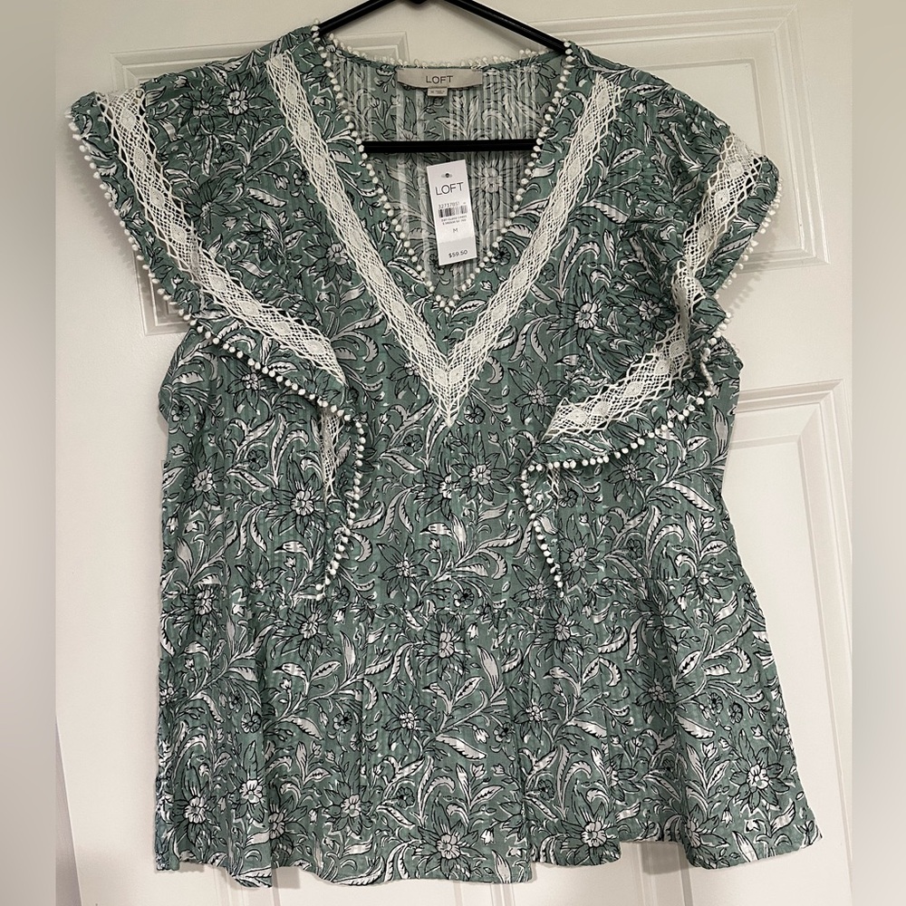 LOFT NWT blouse